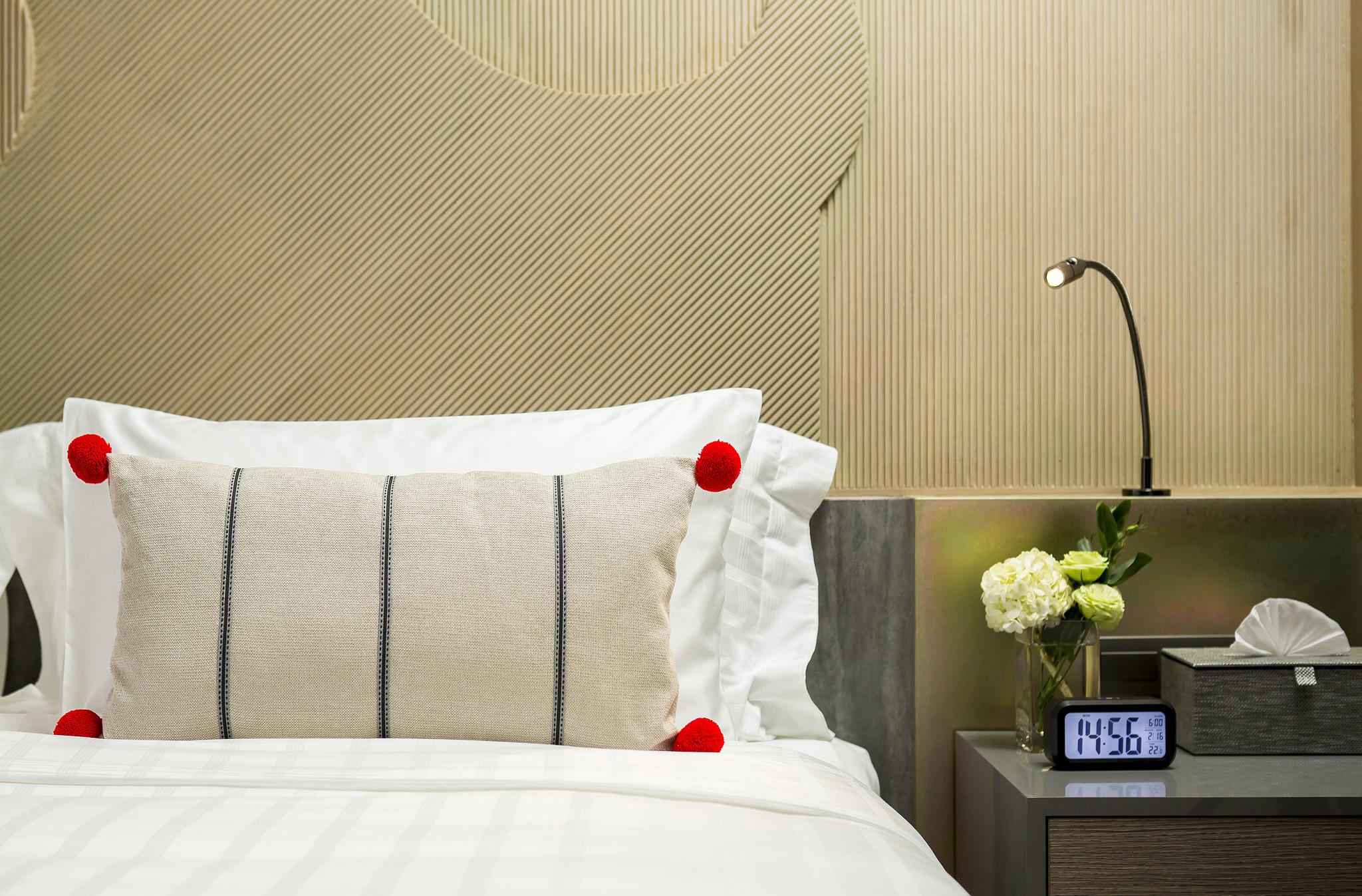 Hotel U Nimman Chiang Mai Zewnętrze zdjęcie A bedside lamp