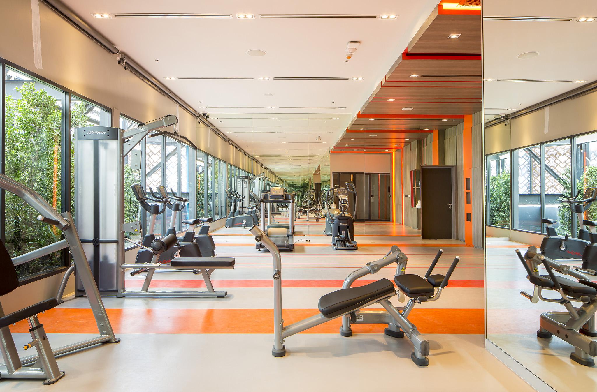 Hotel U Nimman Chiang Mai Zewnętrze zdjęcie The gym at the hotel